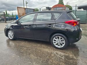 2013 Toyota Auris  Luna  1.6 Petrol  Automatic - Image 4