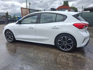 201 Ford Focus  ST -Line  1.5 Diesel - Image 4