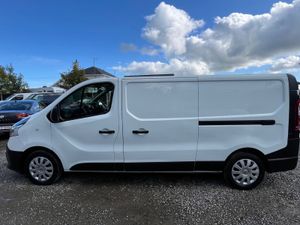 2021 RENAULT TRAFIC 2.0 JUST INTO STOCK* NO VAT* - Image 4