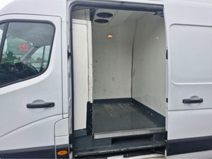 Nissan NV400 L4 H3 RWD 165 MY20 2DR - Image 2