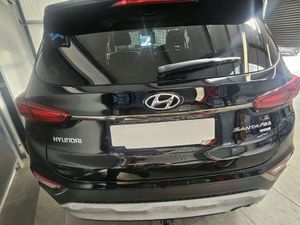 201 HYUNDAI SANTA FE 4WD COMMERCIAL 2 SEATER - Image 4