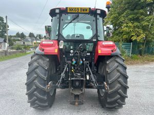 2019 Case Farmall 105C - Image 4