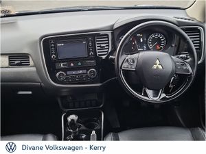 Mitsubishi Outlander COMMERCIAL 2.3L 4WD N1 - Image 3
