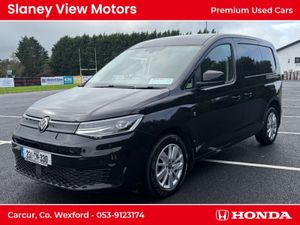 Volkswagen Caddy CARGO ED TDI 102HP MANUAL 6SPEED - Image 4
