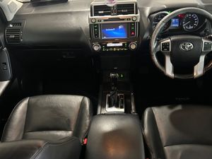 Toyota Land Cruiser LWB BUSINESS AUTO LC 4DR - Image 4