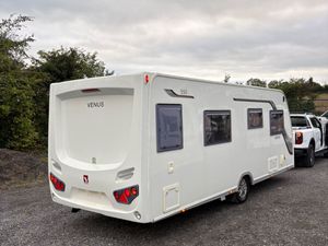 Lunar Venus 4 Berth Twin Fixed Single Bed Caravan - Image 3