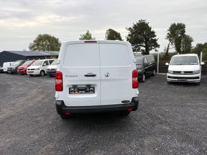 Vauxhall Vivaro - Image 2