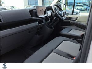 Volkswagen Crafter 0% Finance Highline MWB H Roof - Image 3