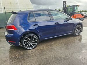 2019 Volkswagen Golf TDi Light Damage - Image 4