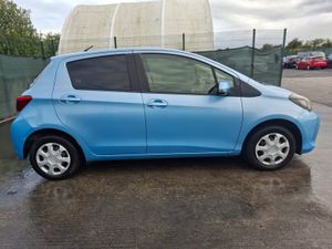 162 Toyota Vitz  86km  Automatic  Drive Home - Image 4
