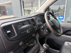 Peugeot Expert 2.0D LWB 2021 - Image 4