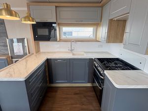 🔥 ABSOLUTELY STUNNING SWIFT PROVENCE EXCLUSIVE 🔥 - Image 3