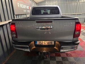 2025 252 Toyota Hilux 5 Seat N1 Manual - Image 2