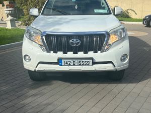 2014 (142) Toyota Land Cruiser tax+doe - Image 2