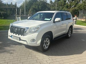 2014 (142) Toyota Land Cruiser tax+doe - Image 3
