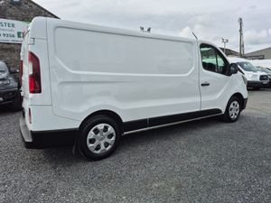 RENAULT TRAFIC BUSINESS + INCLUDES VAT - Image 3
