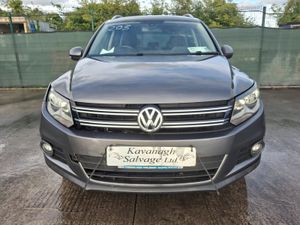 2014 Volkswagen Tiguan  Sport  4x4  Automatic - Image 3