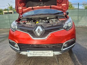 171 Renault Captur  Signature  Automatic - Image 4