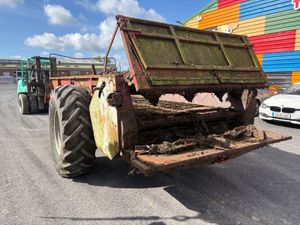 Zetor 5ton Rear Discharge Manure Spreader - Image 4