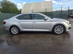 202 Skoda Superb Automatic 1.6 Tdi - Image 4