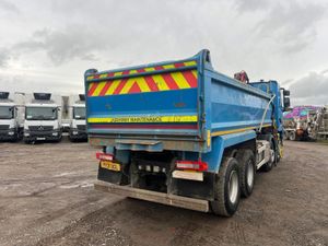 Renault Epsilon Grabloader - Image 4