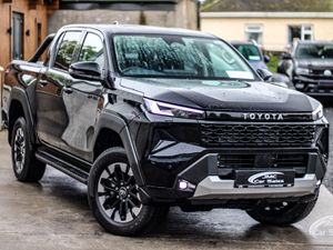 2026 TOYOTA HILUX INVINCIBLE - Image 4