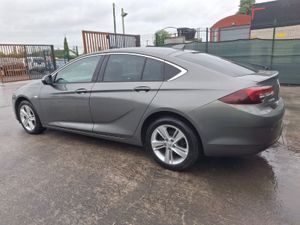 172 Opel Insignia SRI  Grand sport Diesel - Image 4