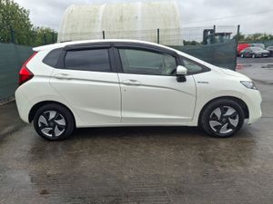 2015 Honda Fit  Hybrid  Automatic  135km - Image 2