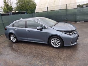 2019 Toyota Corolla  Luna sal Hybrid  Automatic - Image 2