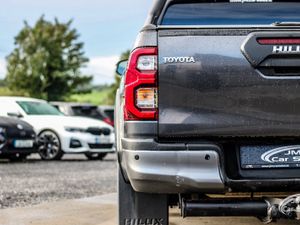 2023 TOYOTA HILUX INVINCIBLE X - Image 3