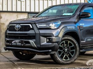 2023 TOYOTA HILUX INVINCIBLE X - Image 2