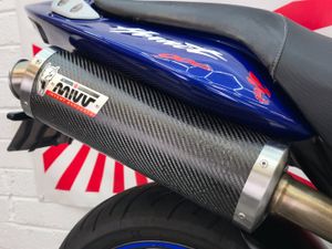 2002 honda CB900 Hornet - Image 3