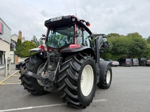 252 Valtra G135 , 600 Hours - Image 2