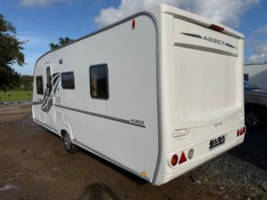 Swift Abbey GTS 420 – Excellent Condition - Image 4