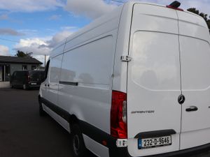 2023 MERCEDES-BENZ SPRINTER LWB 317 CDI - Image 4