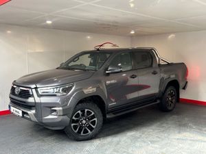 Toyota Hilux INVINCIB X 2.8 D-4D 4WD INVINCIBLE X - Image 2