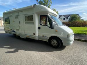 2004 BURSTNER T615 - Image 4