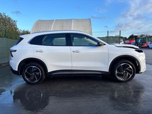 Brand new 261 MG S5.  EV  Book value 33k - Image 4