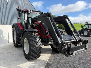 🔥 252 VALTRA N175 + G5S LOADER ONLY 520HRS🔥 - Image 4