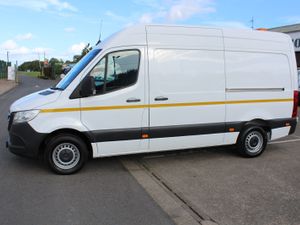 2024 Mercedes-Benz Sprinter 315 L2H2 - Image 2