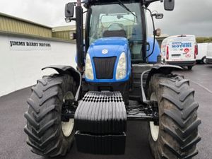2009 New Holland T6050 - Image 4