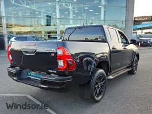 Toyota Hilux 2.4 GR Sport Auto - Image 3