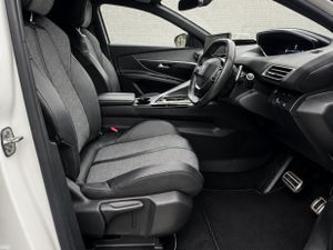 2023 Peugeot 3008 AUTOMATIC Commercial - Image 3