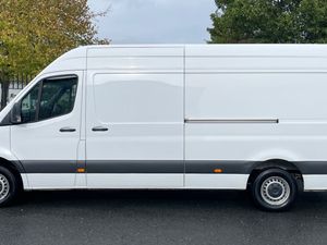 2023 Sprinter 315/43 LWB Rev Cam & 360 Park Pack - Image 4