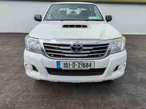 2015 Toyota Hilux ACTIVE 4X4 D-4D D'CAB 2.5144BHP - Image 3