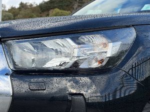 Toyota Hilux 2.8 DOUBLE CAB SR5 4DR - Image 3
