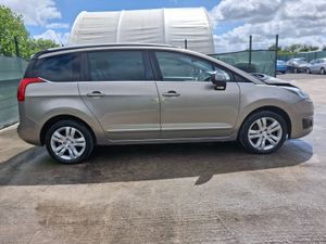 162 Peugeot 5008  Diesel 7 Seater - Image 4