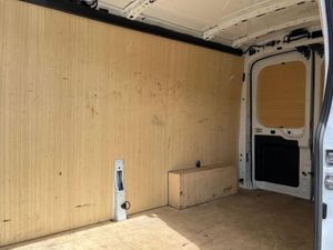 Ford Transit LIMITED - Image 4