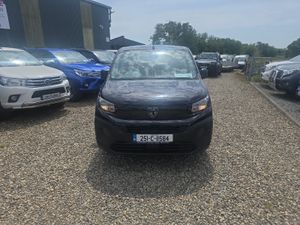Peugeot Partner 3 Seater Van - Image 3