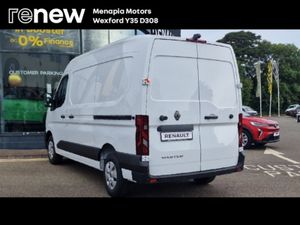 Renault Master Start FWD MM33 130HP with retail Pa - Image 3